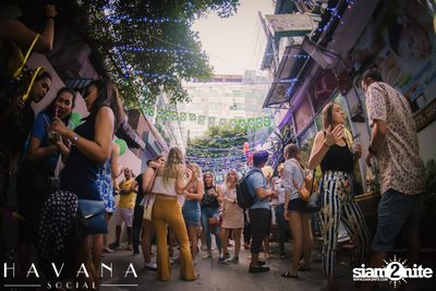 Carnival Street Party ที่ ฮาวาน่า โซเชียล — photo 78