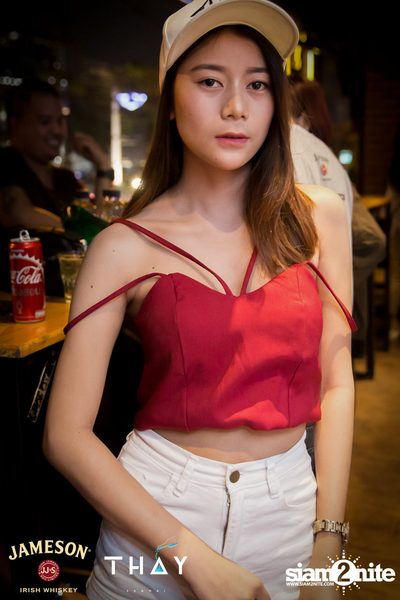Before Valentines กับ UrboyTJ x Bowkylion ที่ เท เอกมัย — photo 17