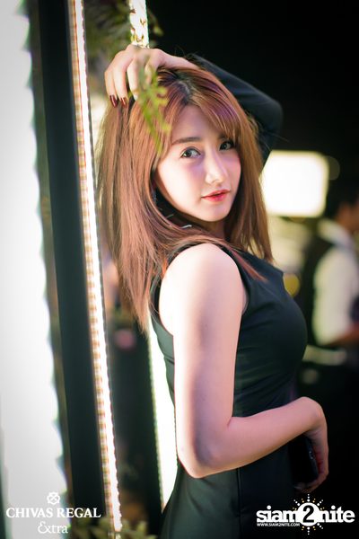 Ae Jirakorn ที่ ดิฟเฟอร์ ผับ พัทยา — photo 35