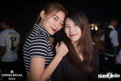 Ae Jirakorn ที่ ดิฟเฟอร์ ผับ พัทยา — photo 37