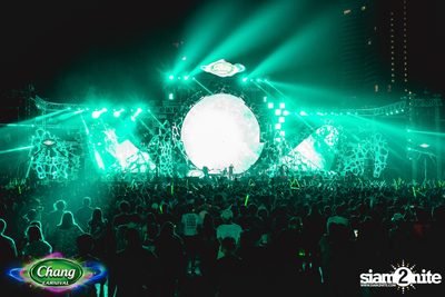 Chang Carnival: World of Illusion | Bangkok (Album 1, Day 1) — photo 214