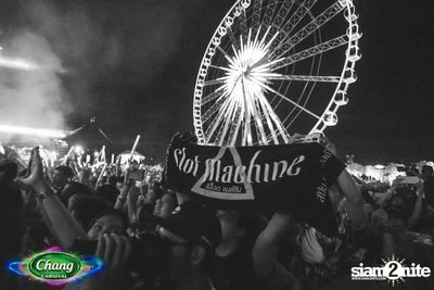 Chang Carnival: World of Illusion | Bangkok (Album 2, Day 1) — photo 161