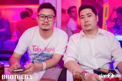 Ka Kee Nung Dance Party ที่ ที่ บราเธอร์ บาร์ แอนด์ เรสเตอร์รองท์ — photo 19