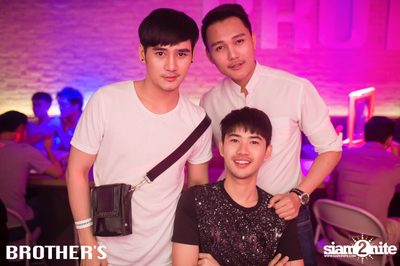 Ka Kee Nung Dance Party ที่ ที่ บราเธอร์ บาร์ แอนด์ เรสเตอร์รองท์ — photo 42