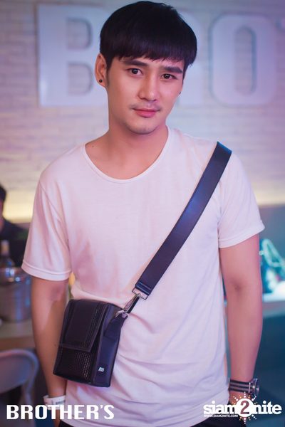 Ka Kee Nung Dance Party ที่ ที่ บราเธอร์ บาร์ แอนด์ เรสเตอร์รองท์ — photo 64