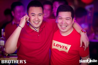 Ka Kee Nung Dance Party ที่ ที่ บราเธอร์ บาร์ แอนด์ เรสเตอร์รองท์ — photo 74