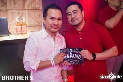 Ka Kee Nung Dance Party ที่ ที่ บราเธอร์ บาร์ แอนด์ เรสเตอร์รองท์ — photo 105