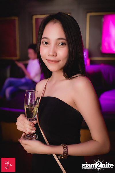 DJ Pump x Crush Wednesdays ที่ เซ ลา วี — photo 33
