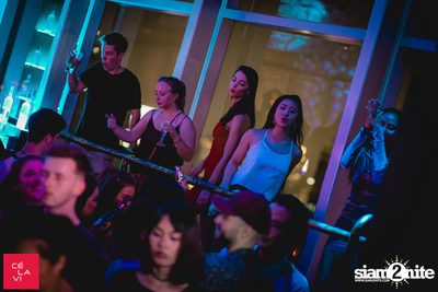 DJ Pump x Crush Wednesdays ที่ เซ ลา วี — photo 75