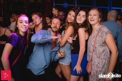 DJ Pump x Crush Wednesdays ที่ เซ ลา วี — photo 78