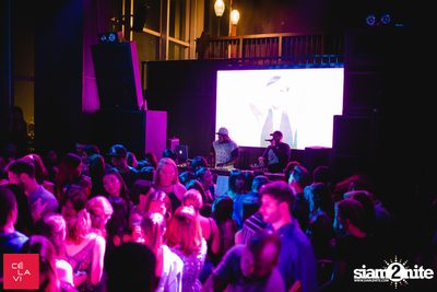 DJ Pump x Crush Wednesdays ที่ เซ ลา วี — photo 97