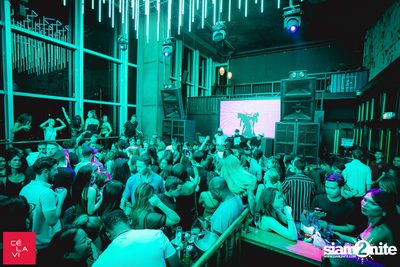 DJ Pump x Crush Wednesdays ที่ เซ ลา วี — photo 98