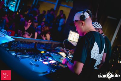 DJ Pump x Crush Wednesdays ที่ เซ ลา วี — photo 107