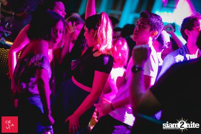 DJ Pump x Crush Wednesdays ที่ เซ ลา วี — photo 136