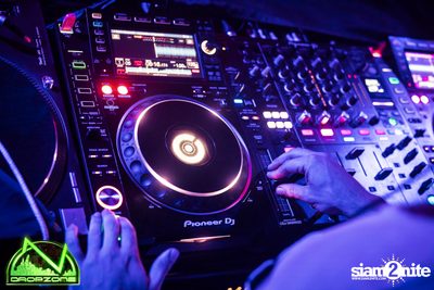 DZ002 | Dropzone Festival Pre-Party at VIOLETT — photo 109