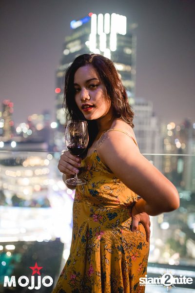 Latino Fiesta Night ที่ โมโจ เลานจ์ บาร์ — photo 33