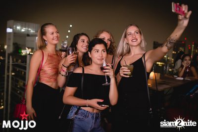 Latino Fiesta Night ที่ โมโจ เลานจ์ บาร์ — photo 50