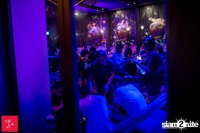 Supersonic MadStash กับ DJ Groove ที่ เซ ลา วี — photo 7