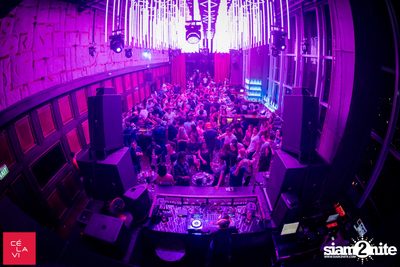 Supersonic MadStash กับ DJ Groove ที่ เซ ลา วี — photo 71