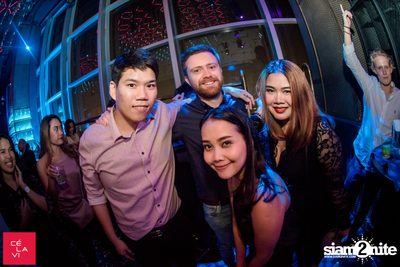 Supersonic MadStash กับ DJ Groove ที่ เซ ลา วี — photo 74
