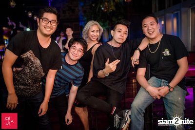 Supersonic MadStash กับ DJ Groove ที่ เซ ลา วี — photo 77