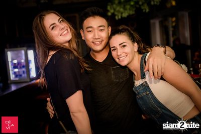 Supersonic MadStash กับ DJ Groove ที่ เซ ลา วี — photo 83