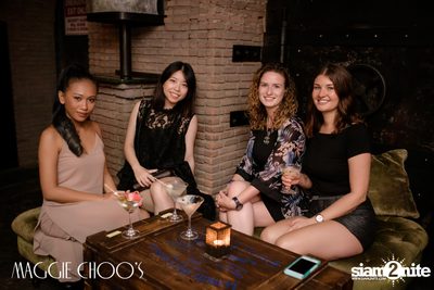 Corset Cabaret: Ladies & Cabaret Night ที่ แม็กกี้ ชูส์ — photo 9