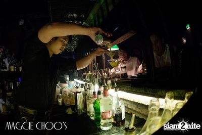 Corset Cabaret: Ladies & Cabaret Night ที่ แม็กกี้ ชูส์ — photo 29