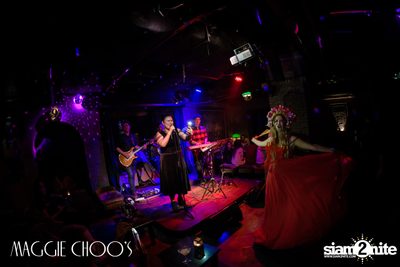 Corset Cabaret: Ladies & Cabaret Night ที่ แม็กกี้ ชูส์ — photo 46