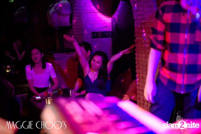 Corset Cabaret: Ladies & Cabaret Night ที่ แม็กกี้ ชูส์ — photo 138