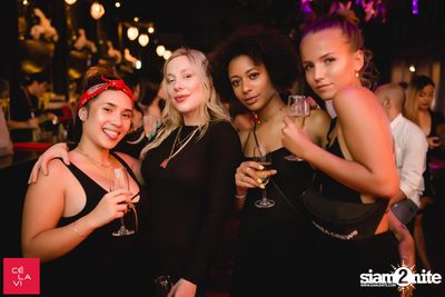 Crush Wednesdays ที่ เซ ลา วี — photo 45