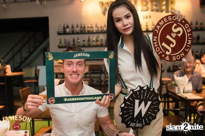 Jameson & Beer ที่ วิชเบียร์ โฮม บาร์ — photo 4