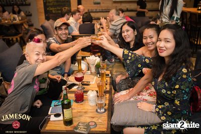 Jameson & Beer ที่ วิชเบียร์ โฮม บาร์ — photo 12