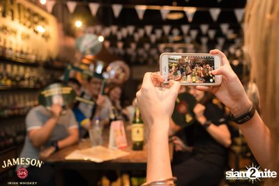 Jameson & Beer ที่ วิชเบียร์ โฮม บาร์ — photo 26