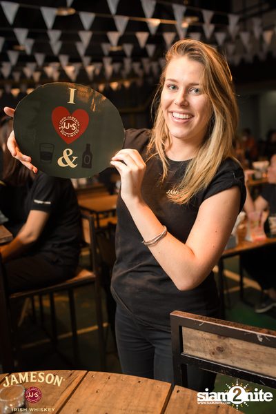 Jameson & Beer ที่ วิชเบียร์ โฮม บาร์ — photo 29