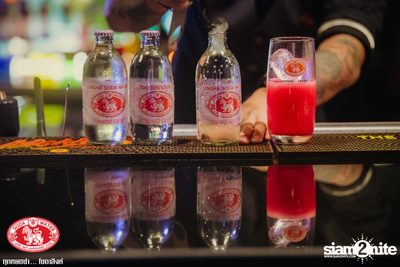 Za Day by Soda Singha: Lipta ที่ เดอะ พับบลิค — photo 27