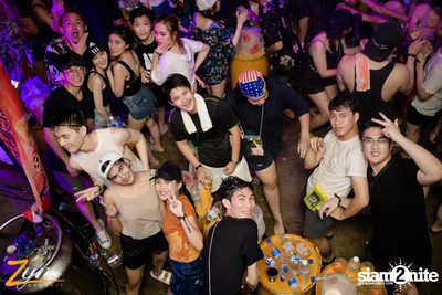 Zync Rangsit นำเสนอ โคตรแฉะ (อัลบั้มที่ 1) — photo 17