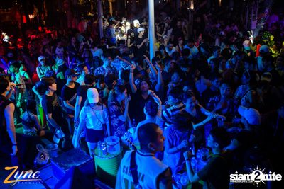 Zync Rangsit นำเสนอ โคตรแฉะ (อัลบั้มที่ 1) — photo 5