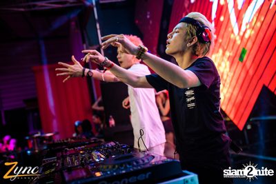 Zync Rangsit นำเสนอ โคตรแฉะ (อัลบั้มที่ 1) — photo 213