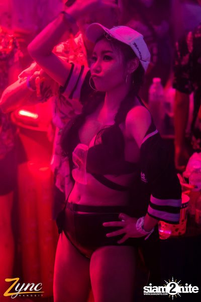 Zync Rangsit นำเสนอ โคตรแฉะ (อัลบั้มที่ 2) — photo 76