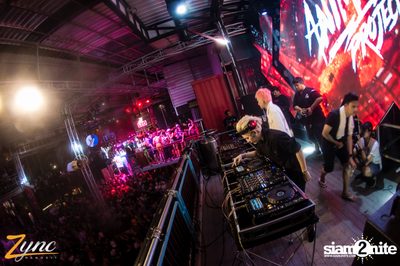 Zync Rangsit นำเสนอ โคตรแฉะ (อัลบั้มที่ 2) — photo 226