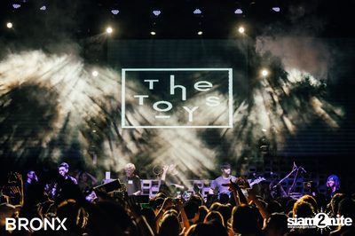The Toys ที่ บรองซ์ — photo 175