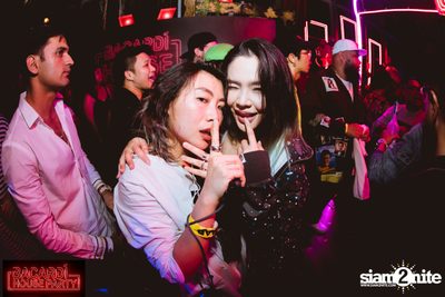 Thaitanium Back To The Mixtape ที่ เซ ลา วี (อัลบั้มที่ 2) — photo 173