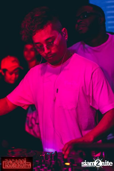 Thaitanium Back To The Mixtape ที่ เซ ลา วี (อัลบั้มที่ 2) — photo 183