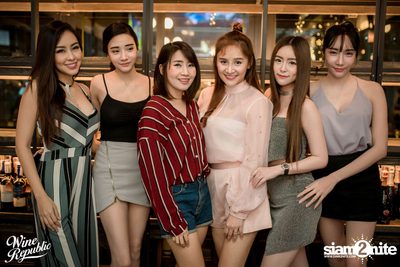 เอ๊ะ จิรากร ที่ ไวน์ รีพับลิค — photo 12
