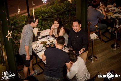 เอ๊ะ จิรากร ที่ ไวน์ รีพับลิค — photo 20