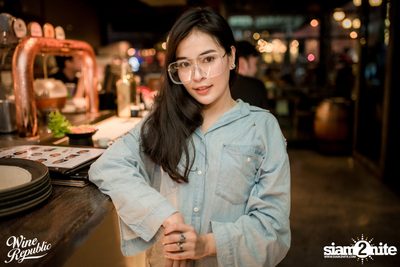 เอ๊ะ จิรากร ที่ ไวน์ รีพับลิค — photo 28