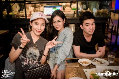 เอ๊ะ จิรากร ที่ ไวน์ รีพับลิค — photo 30