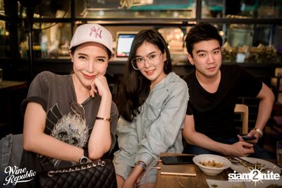 เอ๊ะ จิรากร ที่ ไวน์ รีพับลิค — photo 31