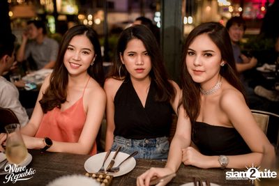 เอ๊ะ จิรากร ที่ ไวน์ รีพับลิค — photo 34